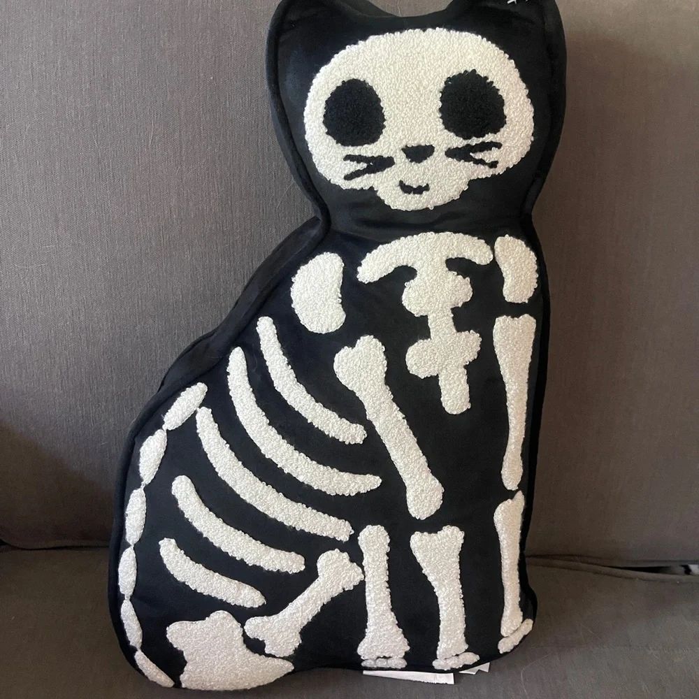 Halloween Skeleton Cat Pillow 🐈‍⬛☠️ Storehouse HTF NWT